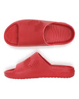 Minimalist single-colour look of Chupster, stop and side view