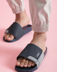 Close-up of ErgoX Plus footbed and FOAM6 padding for cushioning.