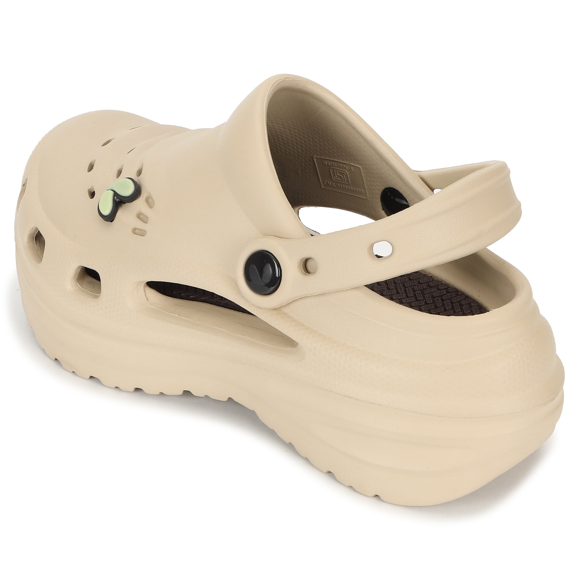 Dynamic angle of clogs in motion