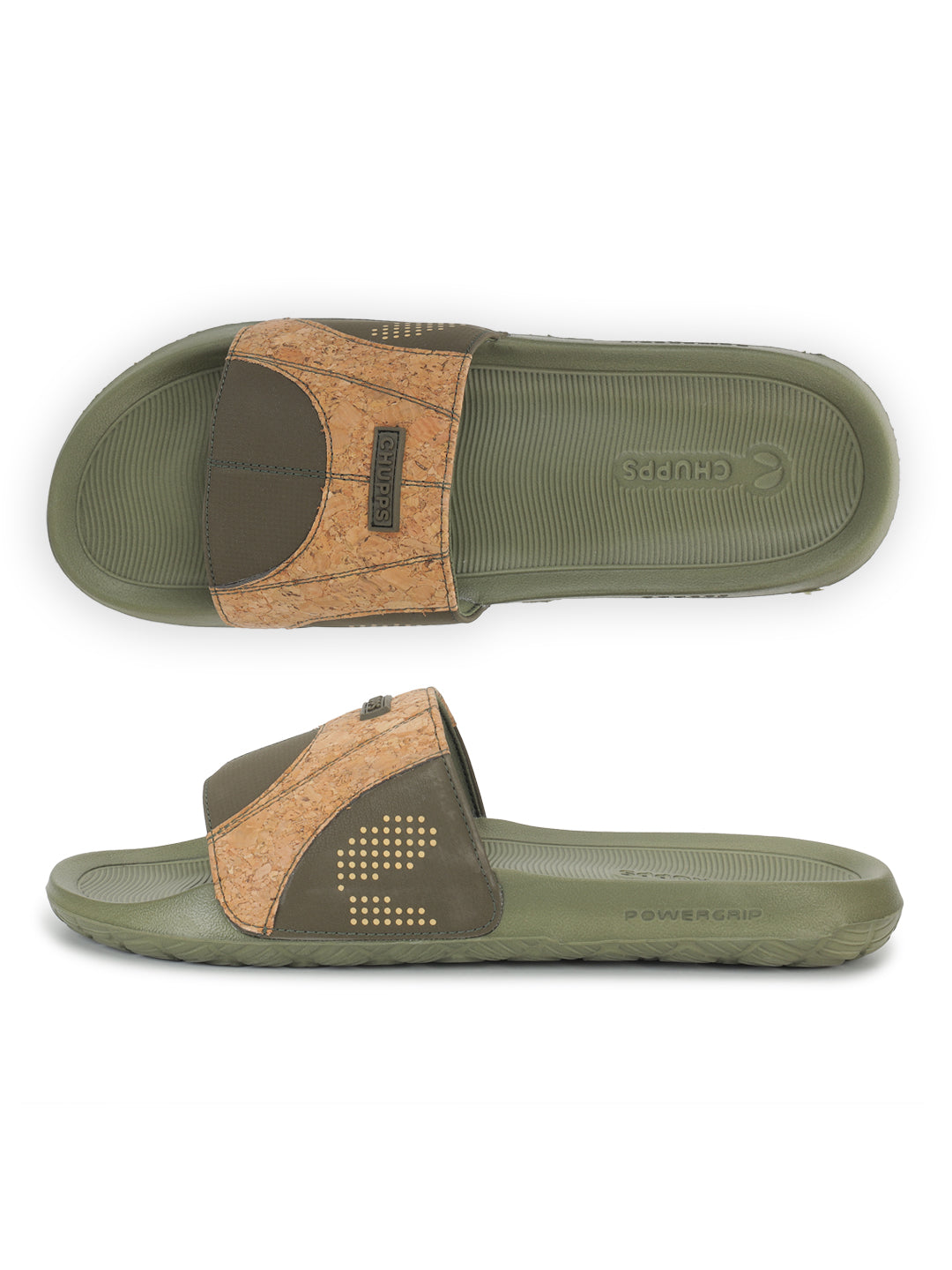Relaxed fit sliders on feet outdoors